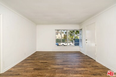 4900 Saint Elmo Dr, Los Angeles, CA 90019 - photo 4