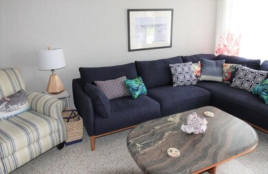 817 E 10th Ave, New Smyrna Beach, FL 32169 - photo 3