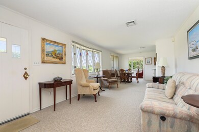 003-photo-living-room-8459274