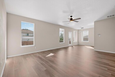 405 Buckingham Dr, Kyle, TX 78640 - photo 5