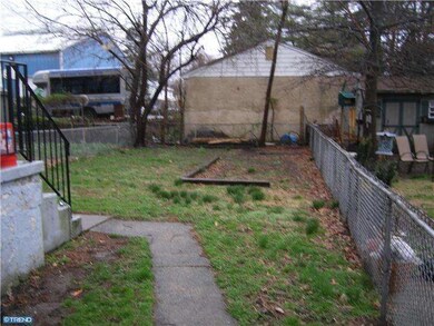 336 Powhattan St, Essington, PA 19029 - photo 4