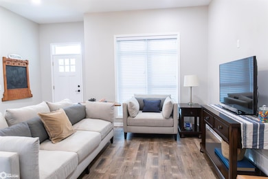 1909 Main St, Hamburg, IA 51640 - photo 6