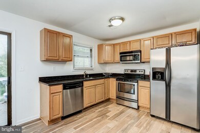 425 Beach Dr, Annapolis, MD 21403 - photo 7