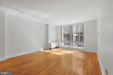 The Newport unit 306, Washington, DC 20036 - photo 5