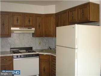 525 Page St, West Deptford, NJ 08096 - photo 6