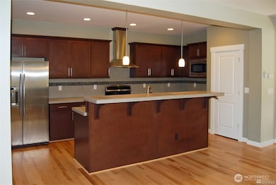 1596 NE Falls Dr, Issaquah, WA 98029 - photo 7