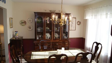 Dining2
