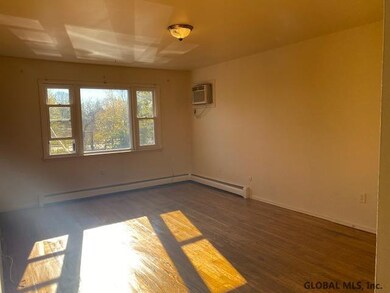 23 Mcalpin St unit 3rd Floor, Albany, NY 12209 - photo 5