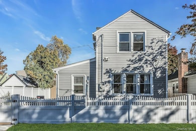 42 13th St, Locust Valley, NY 11560 - photo 3