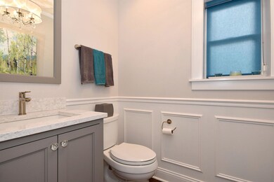 198 E Fremont Ave, Elmhurst, IL 60126 - photo 2