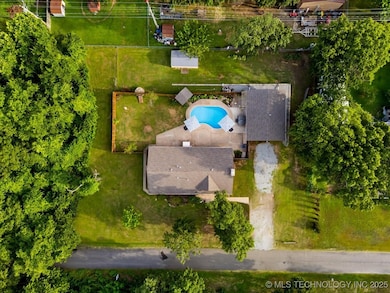 417394 E 1145, Eufaula, OK 74432 - photo 6