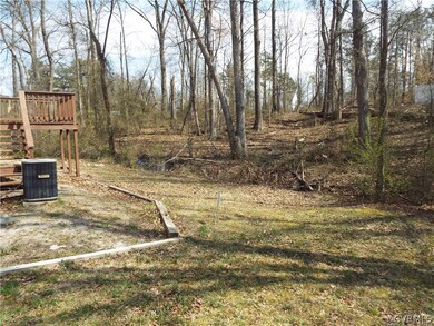 2137 Dellrose Dr, Hopewell, VA 23860 - photo 6