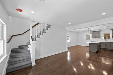 1 Conn St unit 2, Woburn, MA 01801 - photo 5