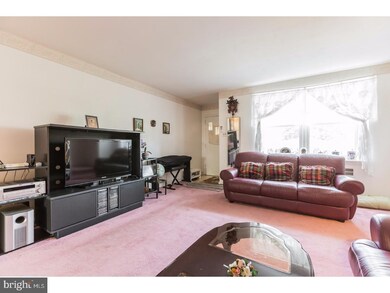 212 Le Carra Dr, Lansdowne, PA 19050 - photo 4