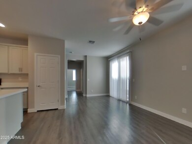 2929 N 28th St unit 16, Phoenix, AZ 85016 - photo 2