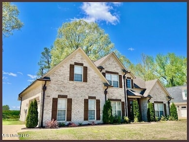 3445 SCOTT - FRONT - LEFT SIDE