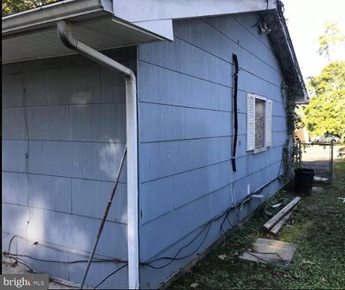 34 Pinafore Ln, Willingboro, NJ 08046 - photo 5