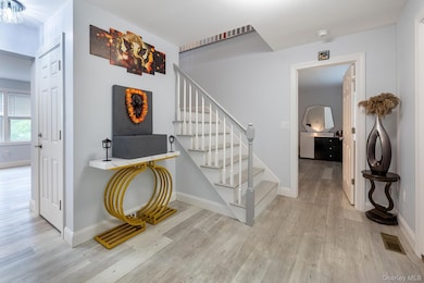 5 Teramar Way, White Plains, NY 10607 - photo 4