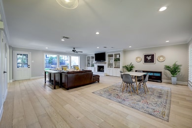 13602 Kingsride Ln, Houston, TX 77079 - photo 6