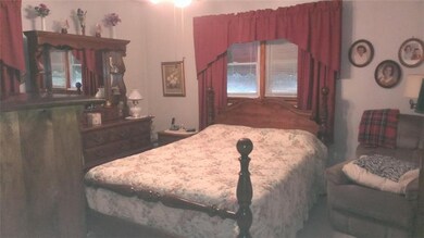 2109 Warren Rd, Indiana, PA 15701 - photo 5