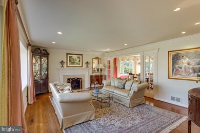 1213 Villamay Blvd, Alexandria, VA 22307 - photo 3