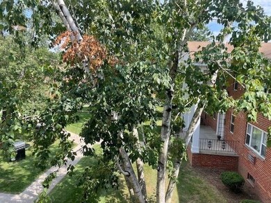 319 Regency Park Dr unit 319, Agawam, MA 01001 - photo 4