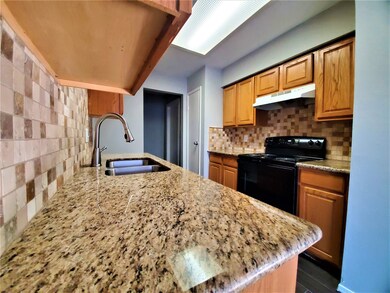 7527 Pepperbrook Dr, Houston, TX 77041 - photo 3