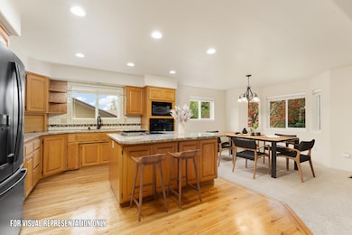 1009 NW Regent Dr, Grants Pass, OR 97526 - photo 5