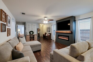 24615 Maple Crest, San Antonio, TX 78261 - photo 4