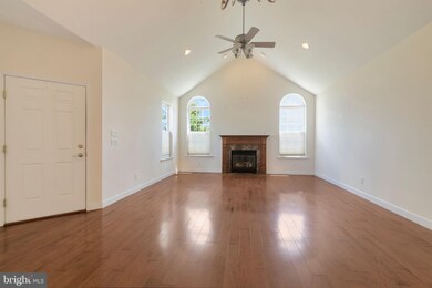 2040 Rose Dr, Pennsburg, PA 18073 - photo 2