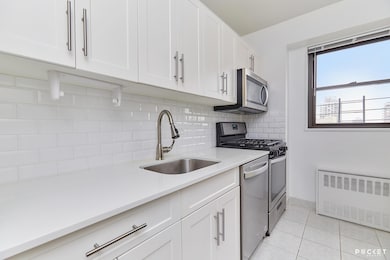 East Winds Condominium unit 25C, New York, NY 10075 - photo 5