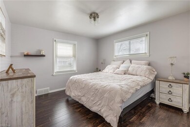 2239 Larchmont Dr, Wickliffe, OH 44092 - photo 7