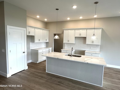 15261 Cypress Dr, Perrysburg, OH 43551 - photo 7