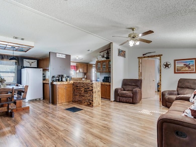 11312 Colding Rd, Wimauma, FL 33598 - photo 7