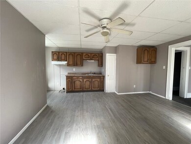 190 S 2nd St unit 1, Lehighton, PA 18235 - photo 5