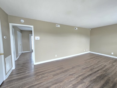 351 Peabody Dr unit 2, Clarksville, TN 37042 - photo 4