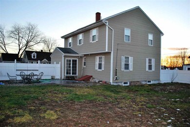 136 S Hall St, Manchester, NH 03103 - photo 4