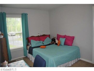 2nd Bedroom.