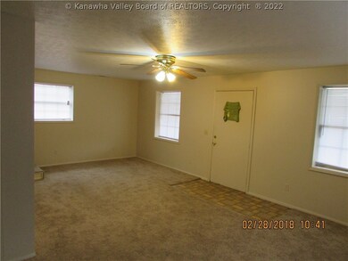 328 18th St, Dunbar, WV 25064 - photo 4