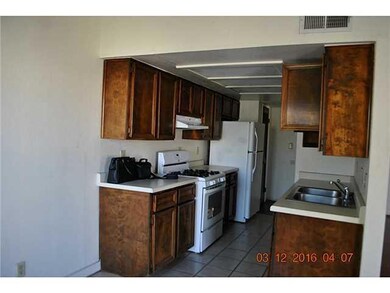 11205 Campestre Ln unit D, El Paso, TX 79936 - photo 4