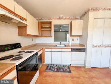 1125 Old Forge Rd, New Castle, DE 19720 - photo 5