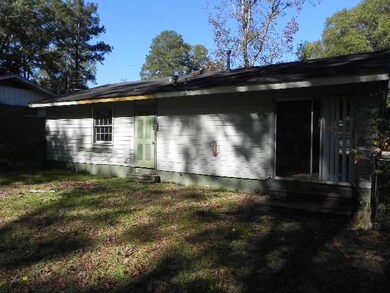 14 Crosby Dr, Laurel, MS 39440 - photo 3