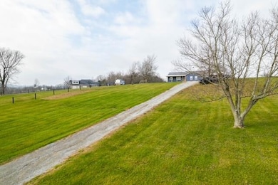 1241 Quarry Rd, Danville, KY 40422 - photo 2