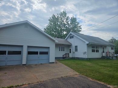 619 N 7th St, Ontonagon, MI 49953 - photo 2