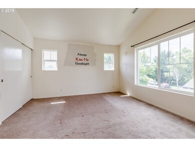 Bedroom, Primary