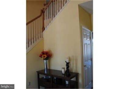 643 Ryan Dr, Allentown, PA 18103 - photo 2
