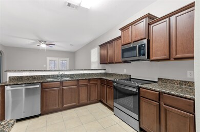 32576 Decker Creek Dr, Pinehurst, TX 77362 - photo 5