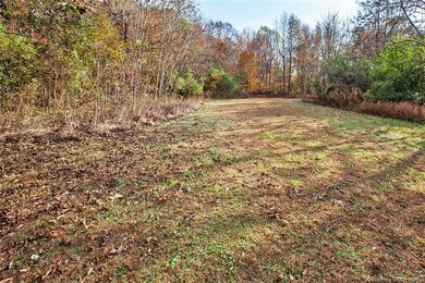 8486 Swanns Point Rd, Spring Grove, VA 23881 - photo 3