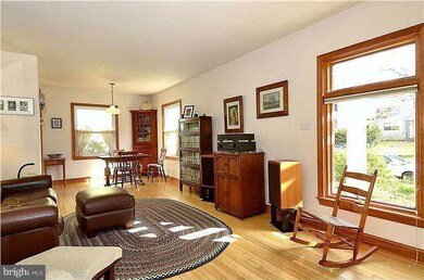 9218 Long Branch Pkwy, Silver Spring, MD 20901 - photo 4