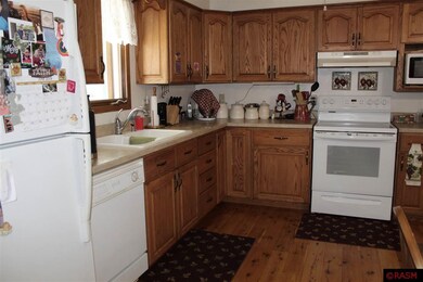 1311 N Jefferson St, New Ulm, MN 56073 - photo 5